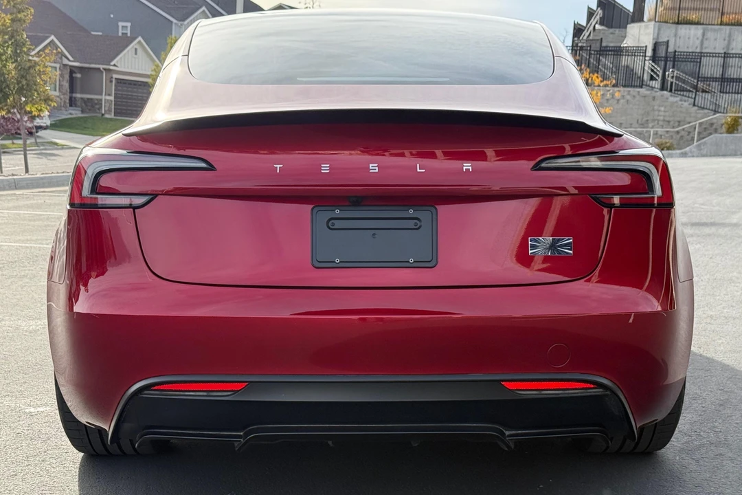 2024 Tesla Model 3 Performance - Image 5 of 31