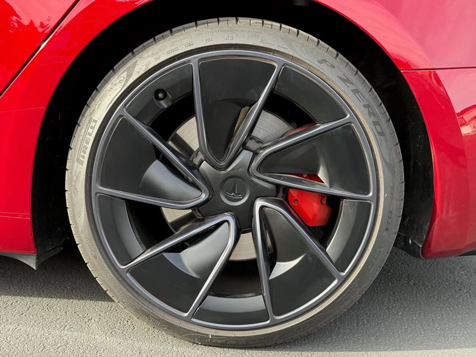 2024 Tesla Model 3 Performance - Image 20 of 31