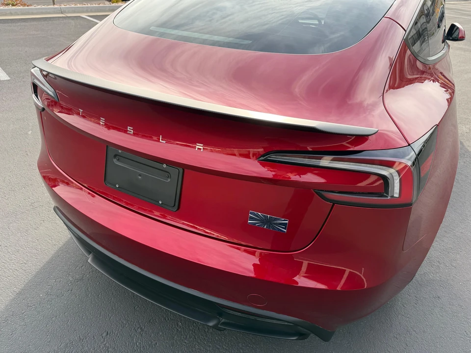 2024 Tesla Model 3 Performance - Image 15 of 31