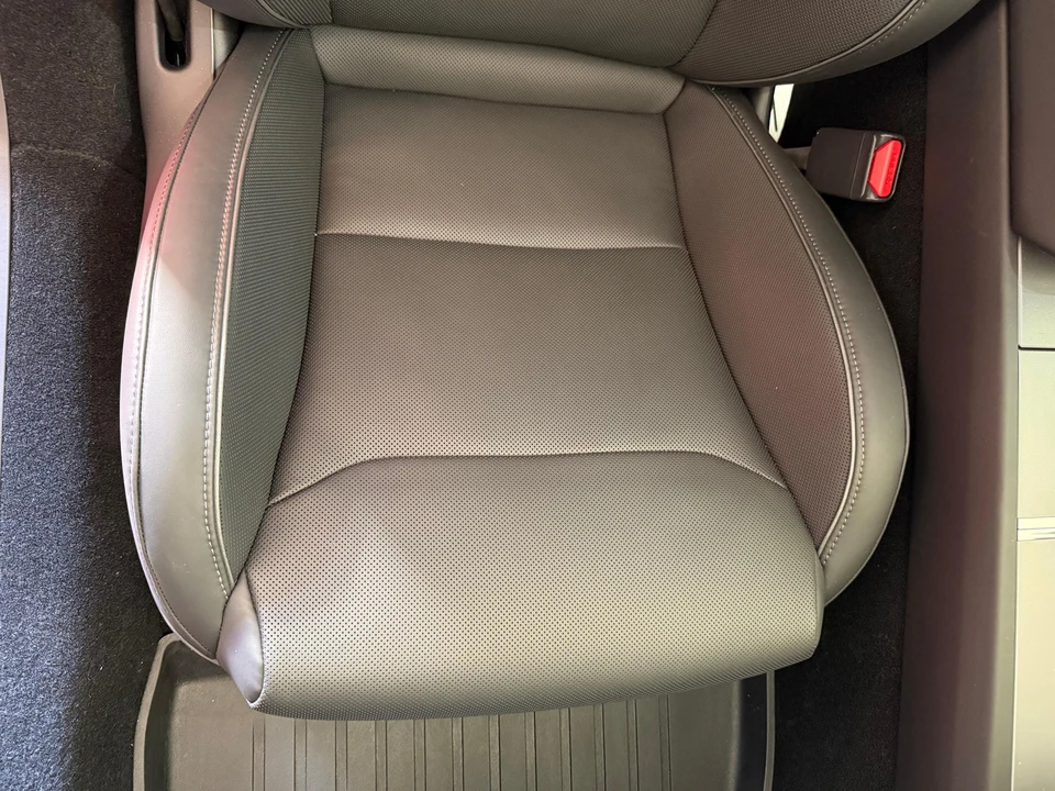 2024 Tesla Model 3 Performance - Image 31 of 31