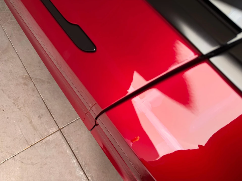 2024 Tesla Model 3 Performance - Image 13 of 31