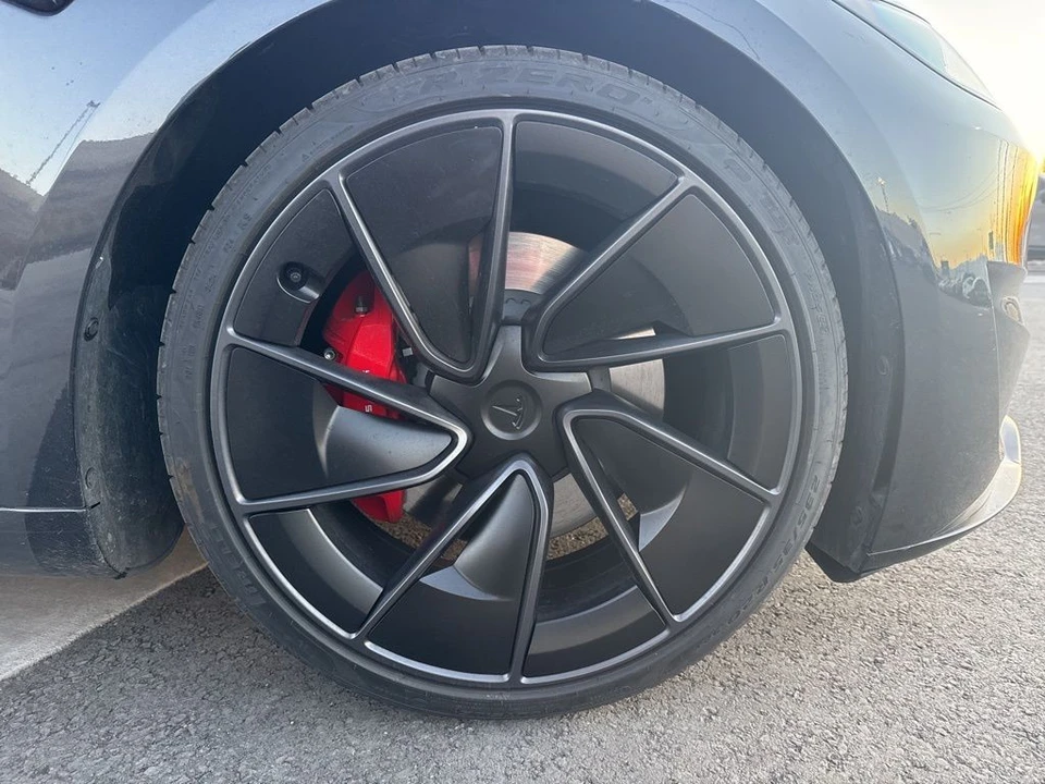 2024 Tesla Model 3 Performance - Image 9 of 21