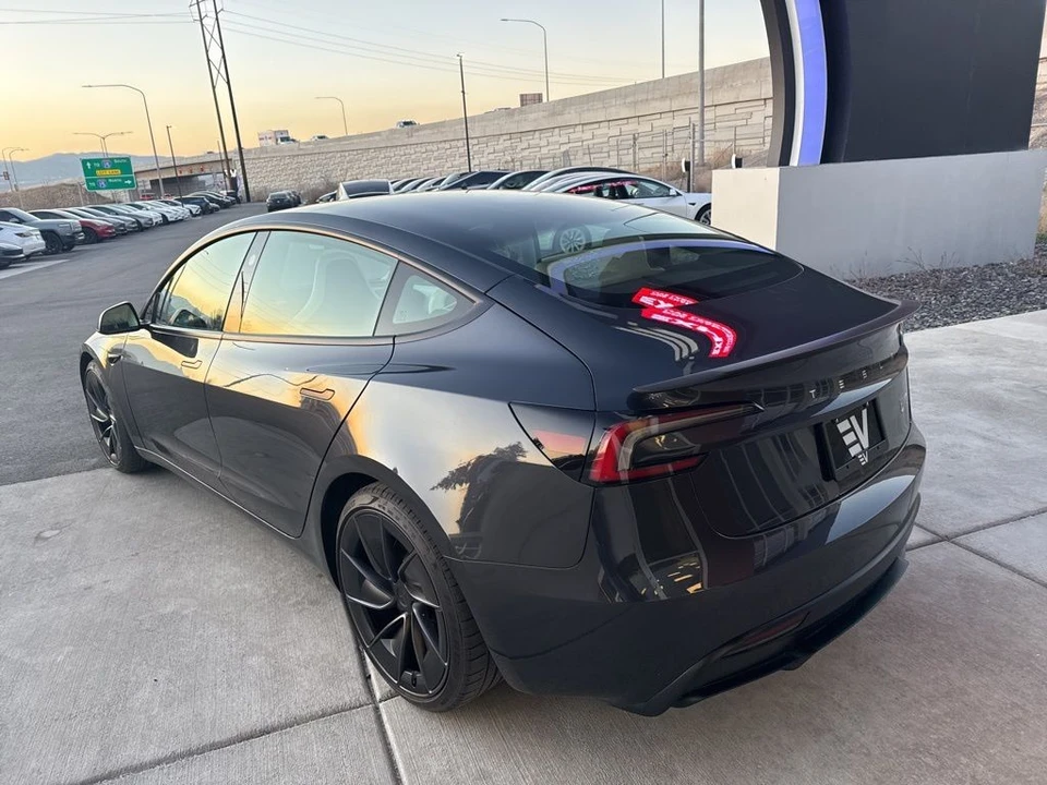 2024 Tesla Model 3 Performance - Image 5 of 21
