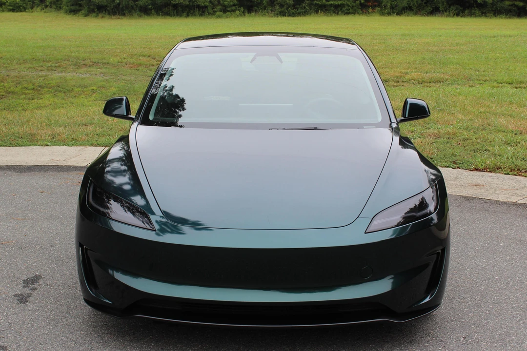 2024 Tesla Model 3 Performance - Image 2 of 31