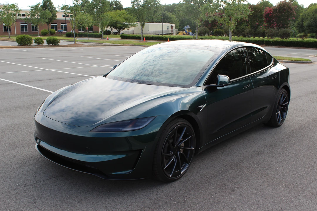 2024 Tesla Model 3 Performance - Image 7 of 31