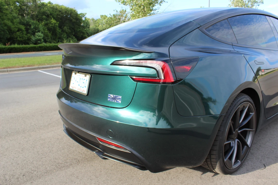 2024 Tesla Model 3 Performance - Image 25 of 31