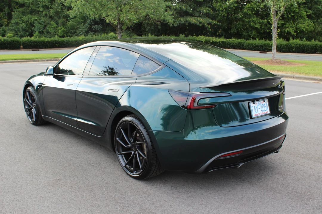 2024 Tesla Model 3 Performance - Image 10 of 31
