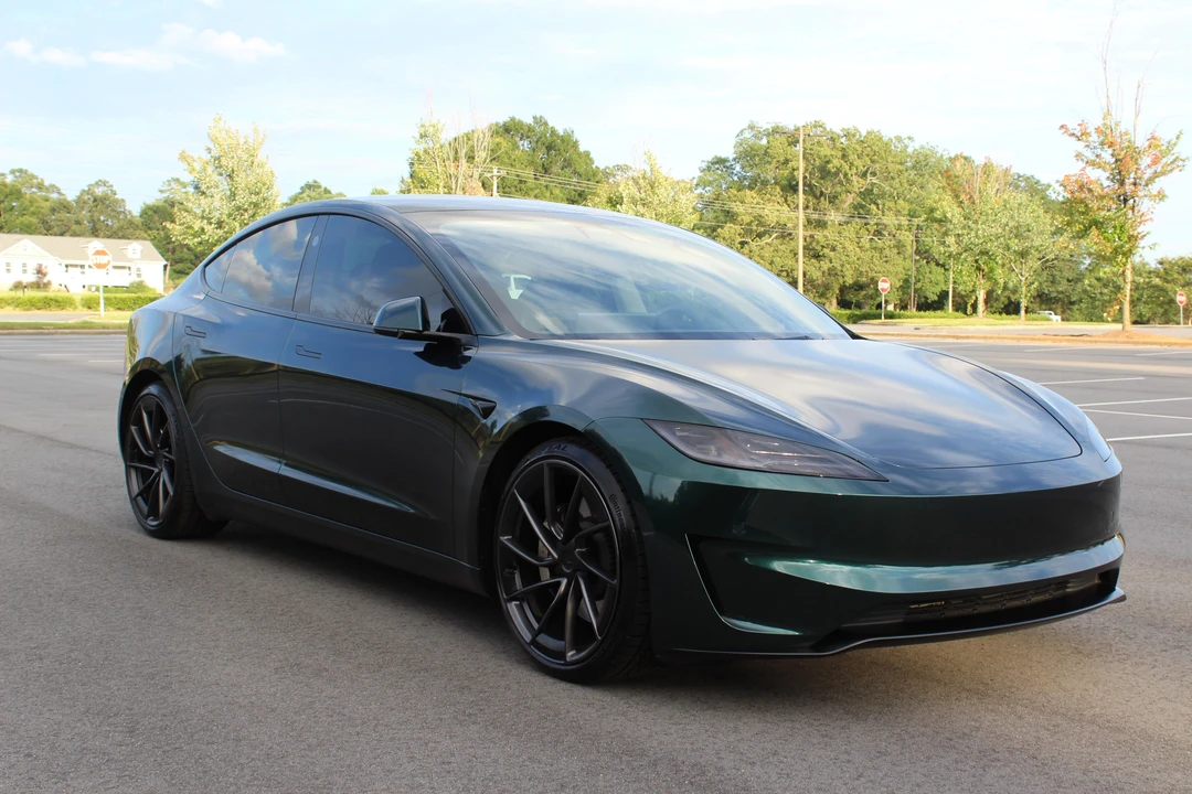 2024 Tesla Model 3 Performance - Image 20 of 31