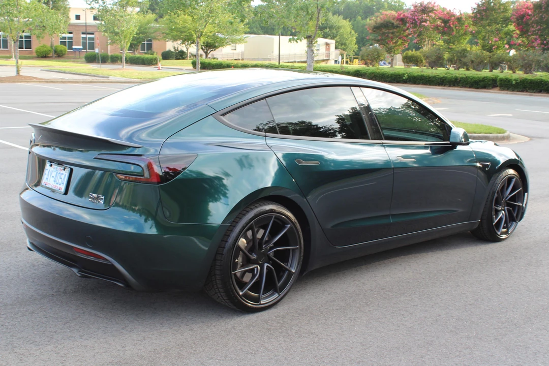 2024 Tesla Model 3 Performance - Image 4 of 31