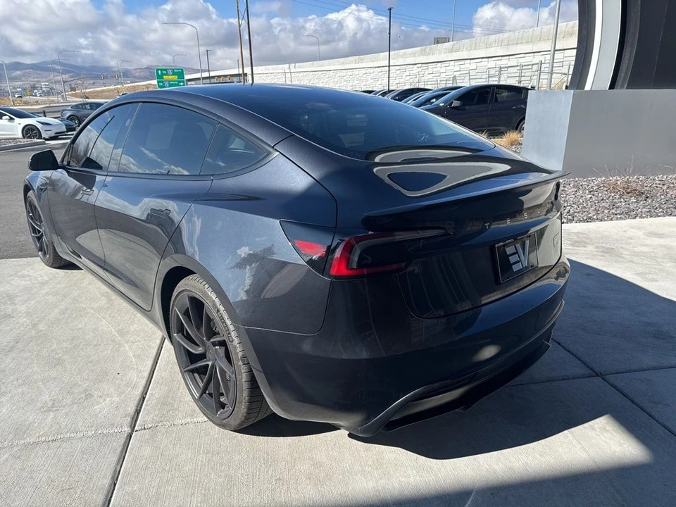 2024 Tesla Model 3 Performance - Image 6 of 21