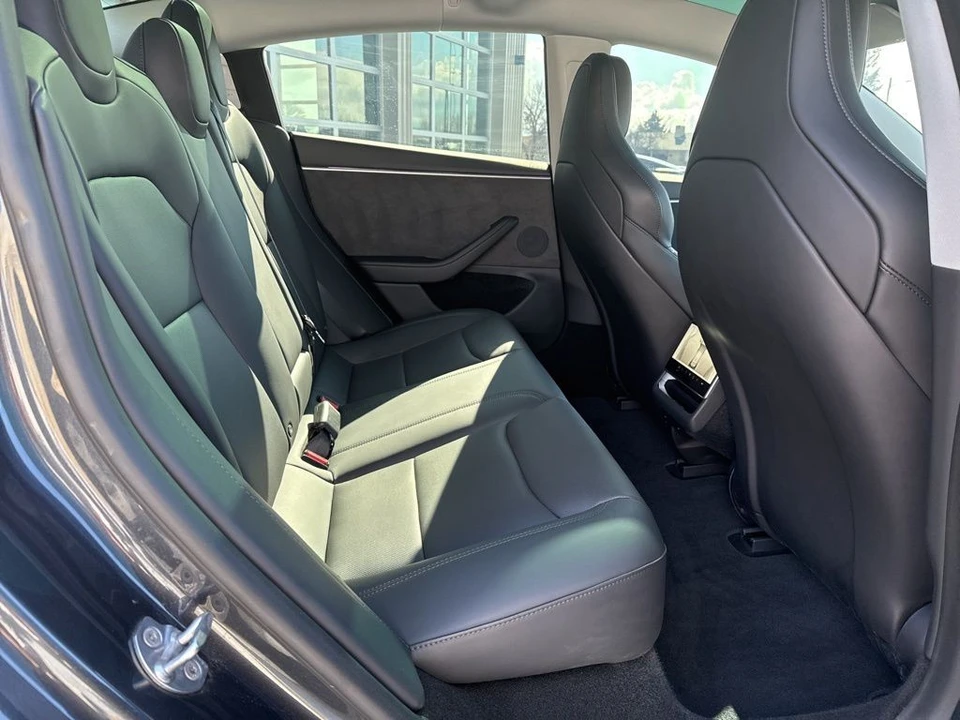 2024 Tesla Model 3 Performance - Image 19 of 21