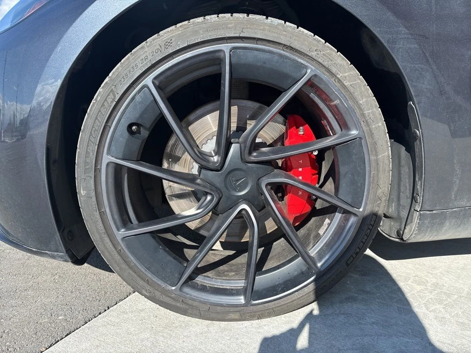 2024 Tesla Model 3 Performance - Image 9 of 21