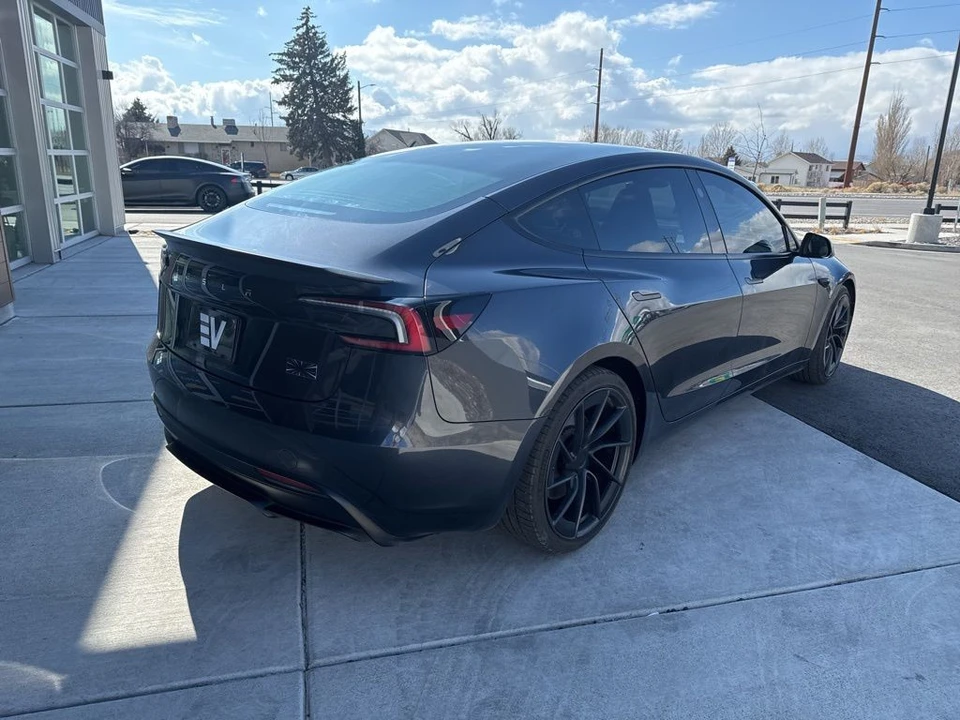 2024 Tesla Model 3 Performance - Image 8 of 21