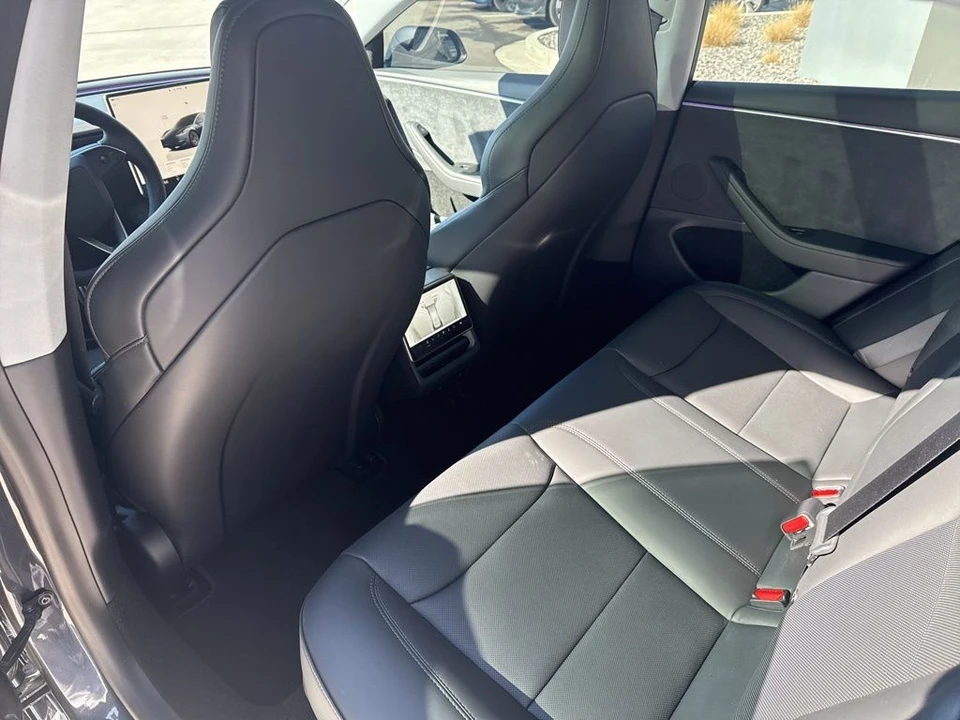 2024 Tesla Model 3 Performance - Image 14 of 21