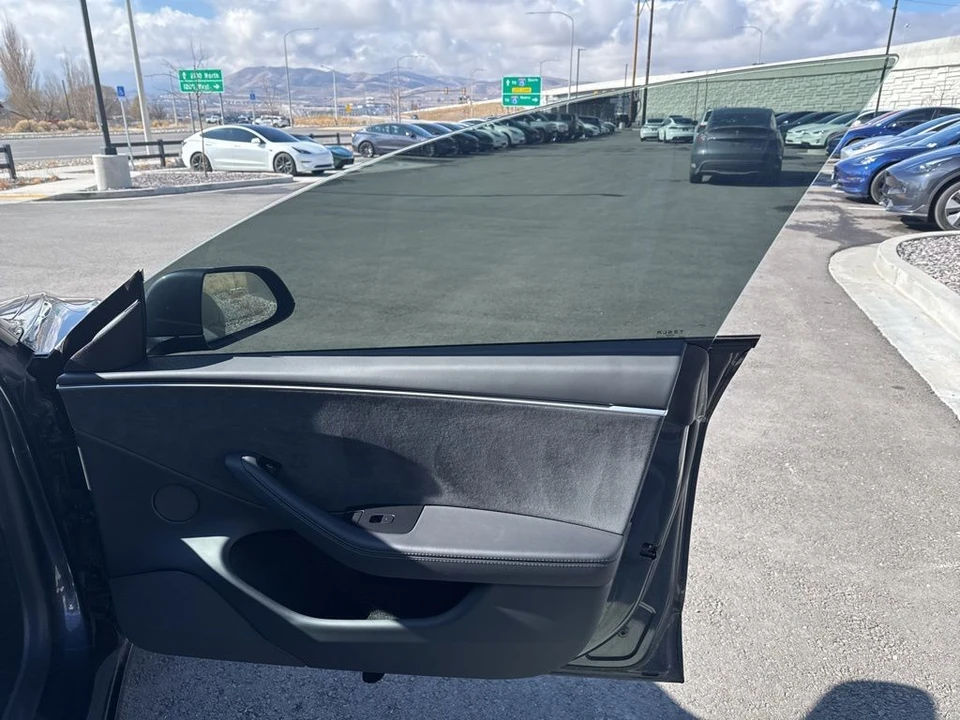 2024 Tesla Model 3 Performance - Image 21 of 21