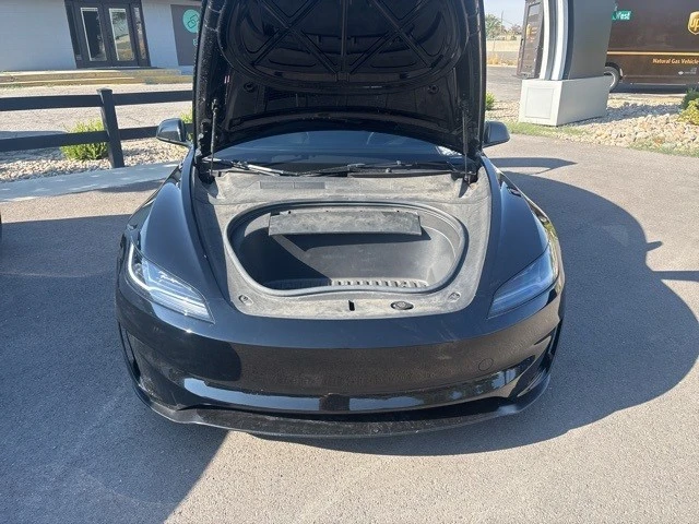 2024 Tesla Model 3 Performance - Image 15 of 21