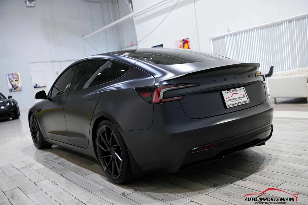 2024 Tesla Model 3 Performance - Image 17 of 21
