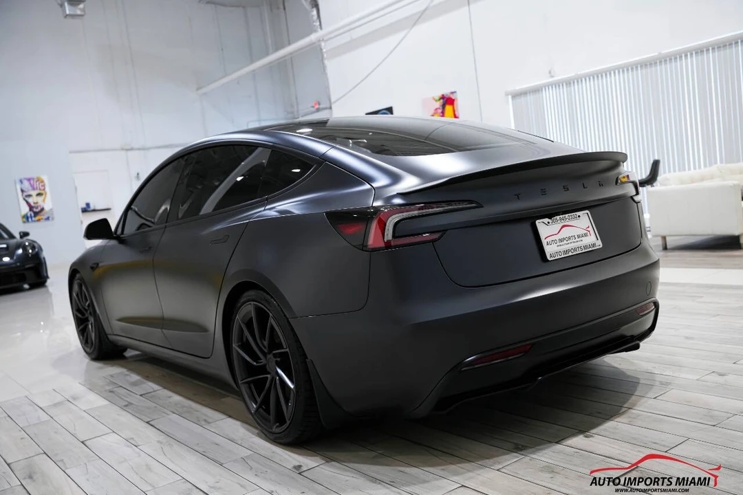 2024 Tesla Model 3 Performance - Image 17 of 21