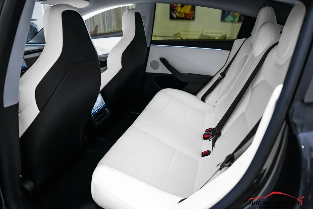 2024 Tesla Model 3 Performance - Image 9 of 21
