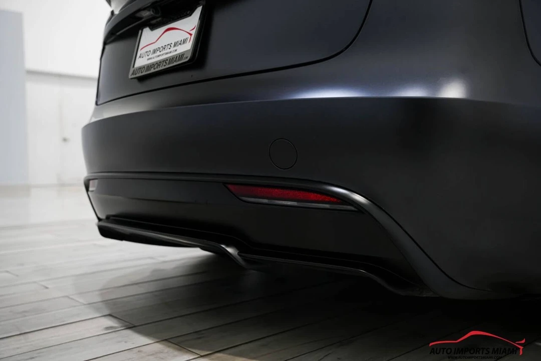 2024 Tesla Model 3 Performance - Image 21 of 21