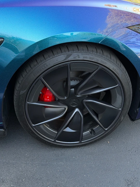 2024 Tesla Model 3 Performance - Image 25 of 28