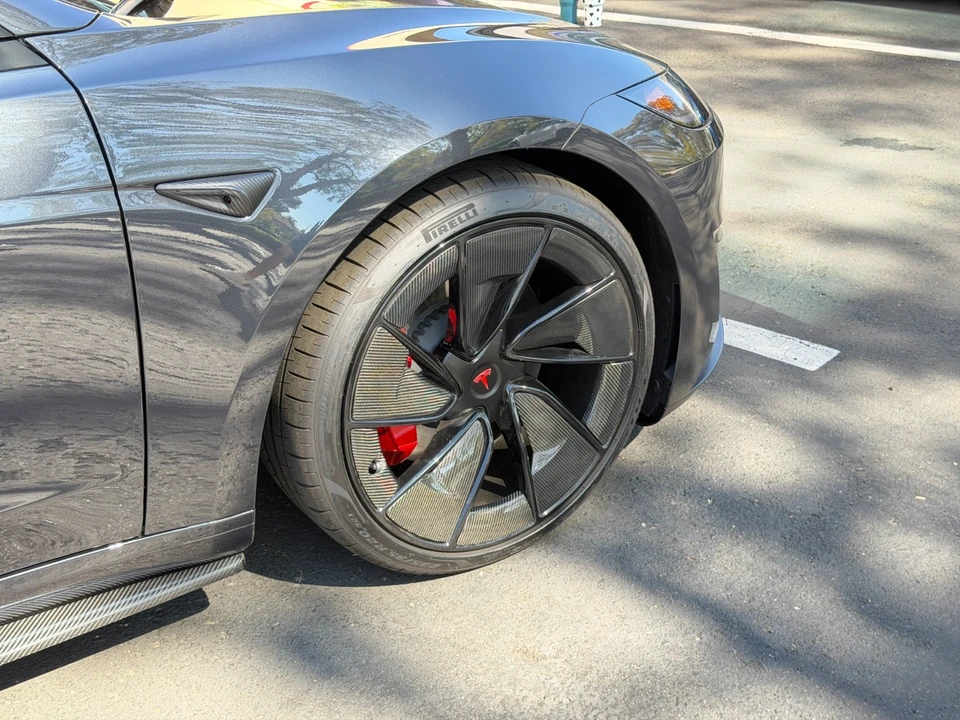 2024 Tesla Model 3 Performance - Image 5 of 28