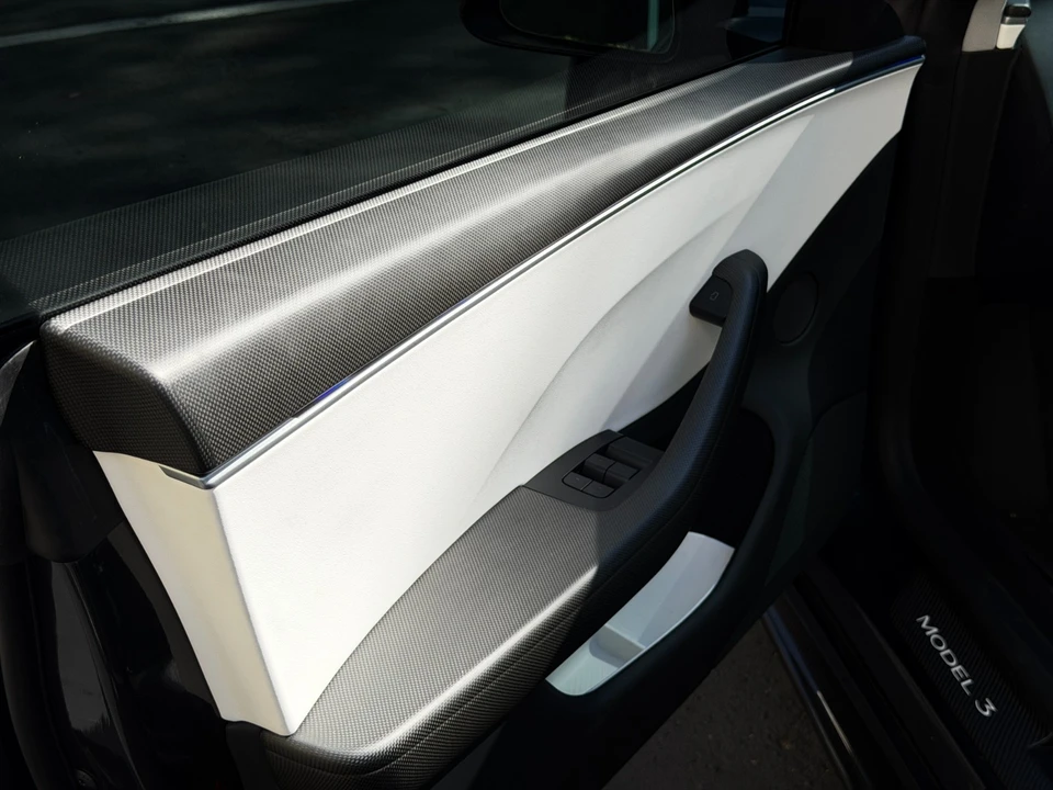 2024 Tesla Model 3 Performance - Image 7 of 28