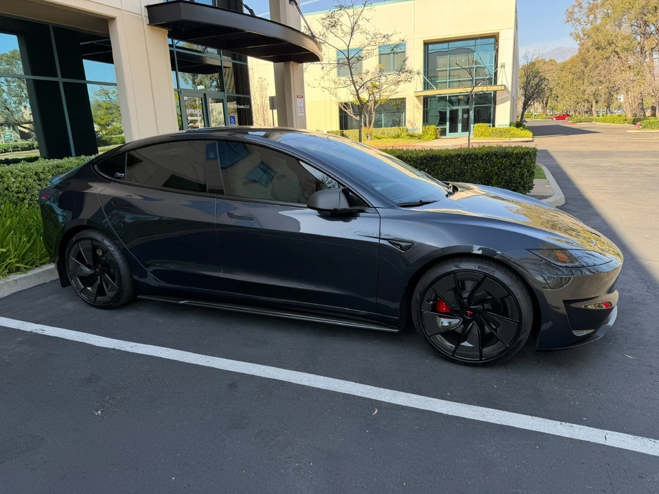 2024 Tesla Model 3 Performance - Image 20 of 28