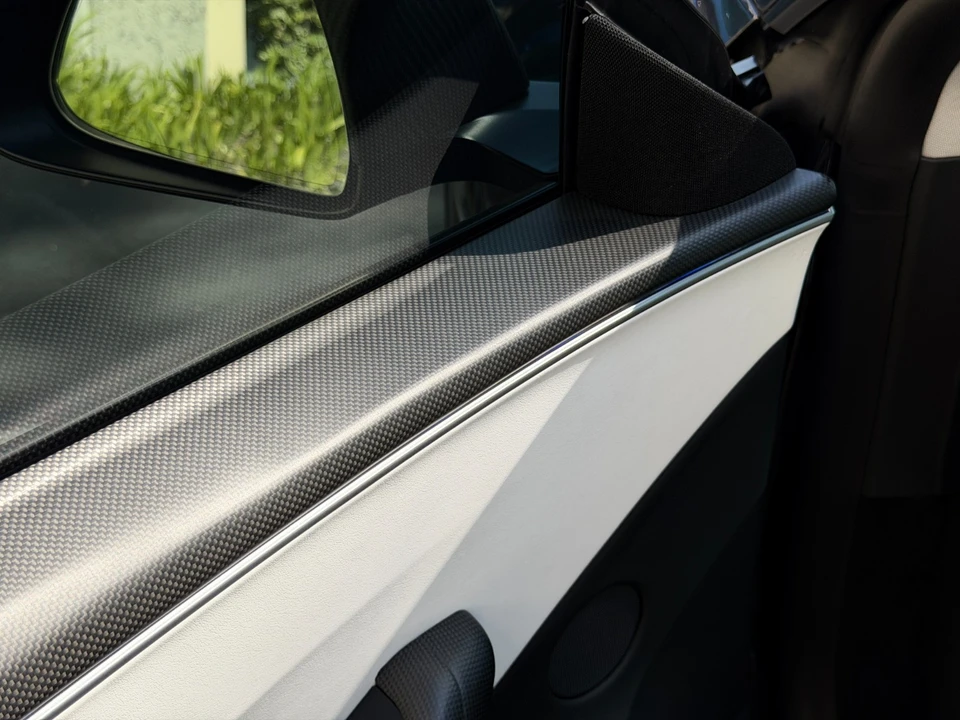2024 Tesla Model 3 Performance - Image 9 of 28