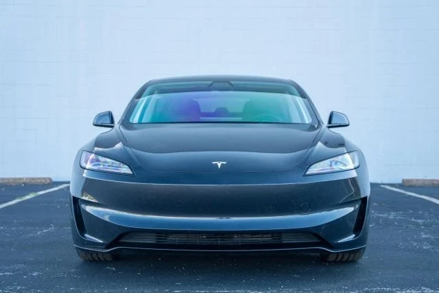 2024 Tesla Model 3 Performance - Image 7 of 19
