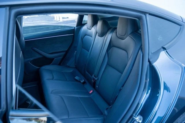 2024 Tesla Model 3 Performance - Image 14 of 19