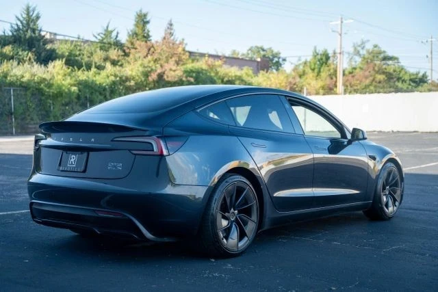 2024 Tesla Model 3 Performance - Image 10 of 19