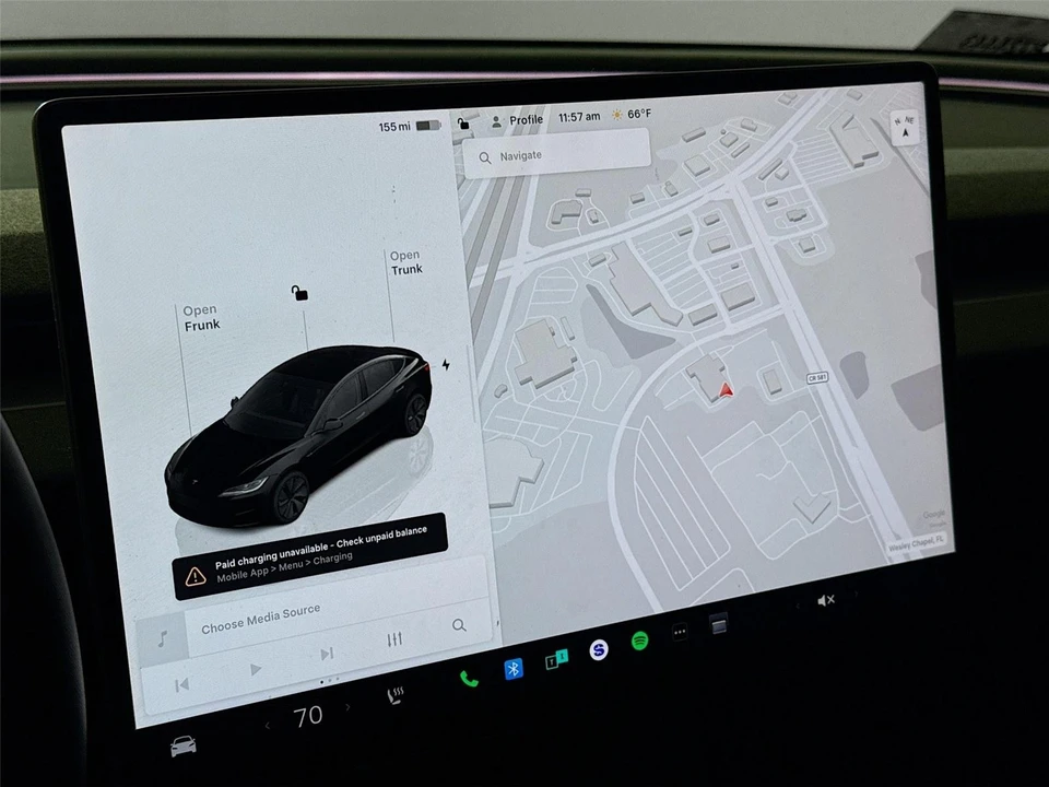 2024 Tesla Model S - Image 9 of 20