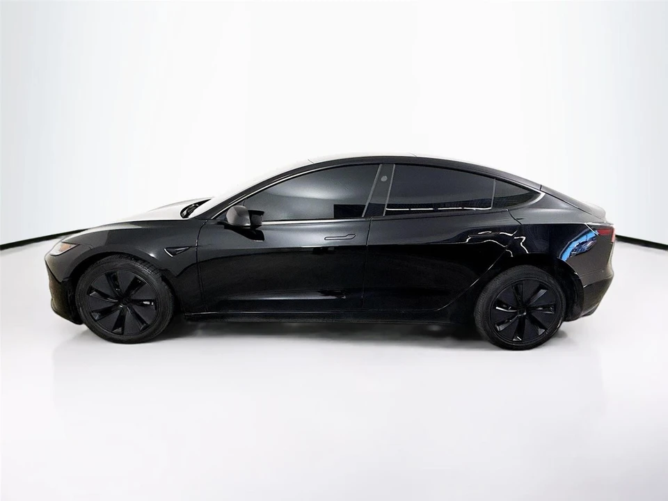 2024 Tesla Model S - Image 12 of 20