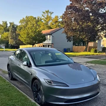2024 Tesla Model 3 Standard Range Sedan 4D