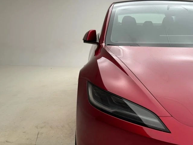 2024 Tesla Model 3 - Image 9 of 21