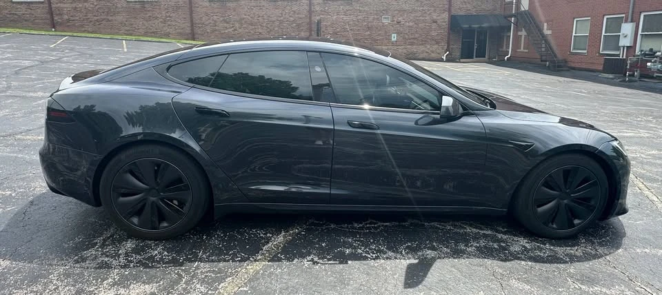 2024 Tesla Model S - Image 2 of 14