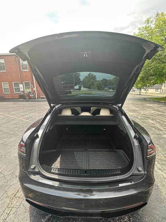 2024 Tesla Model S - Image 10 of 14