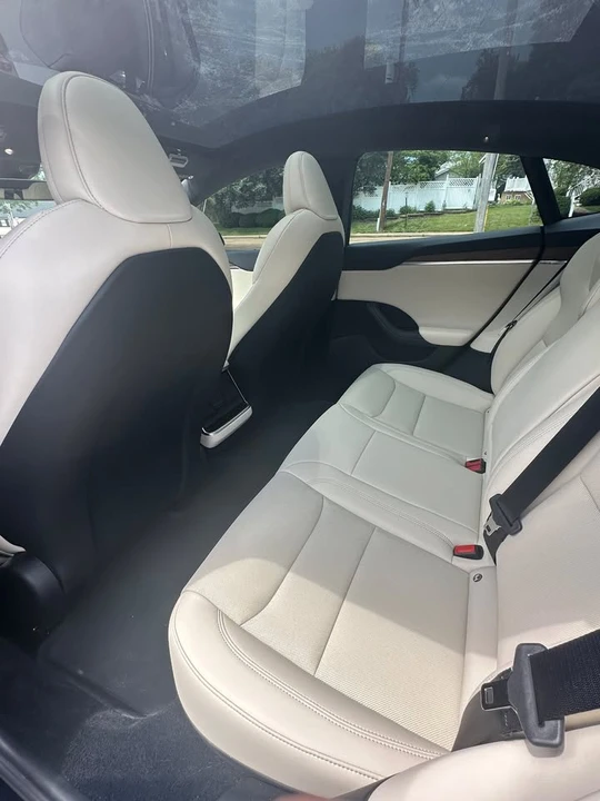2024 Tesla Model S - Image 13 of 14