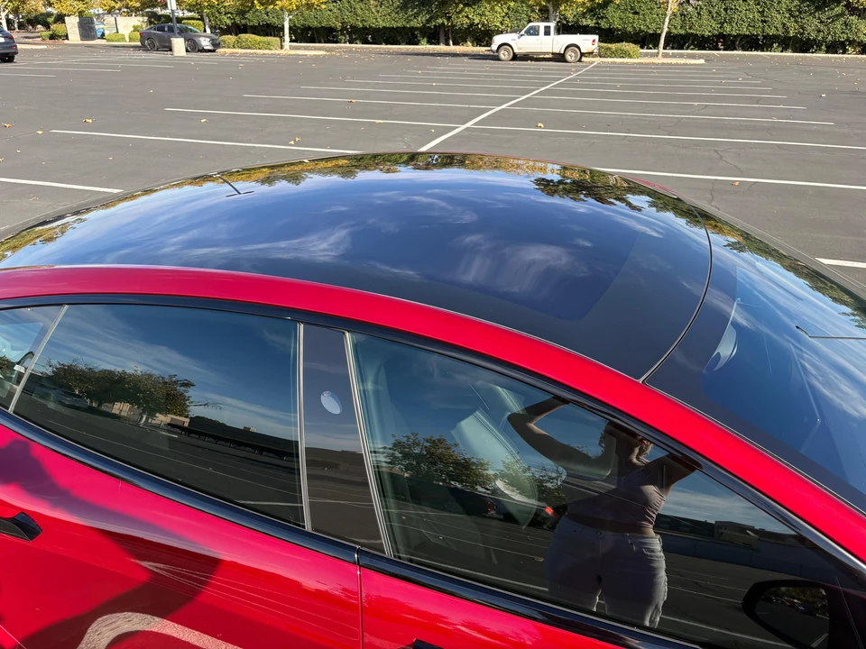 2024 Tesla Model S - Image 25 of 31