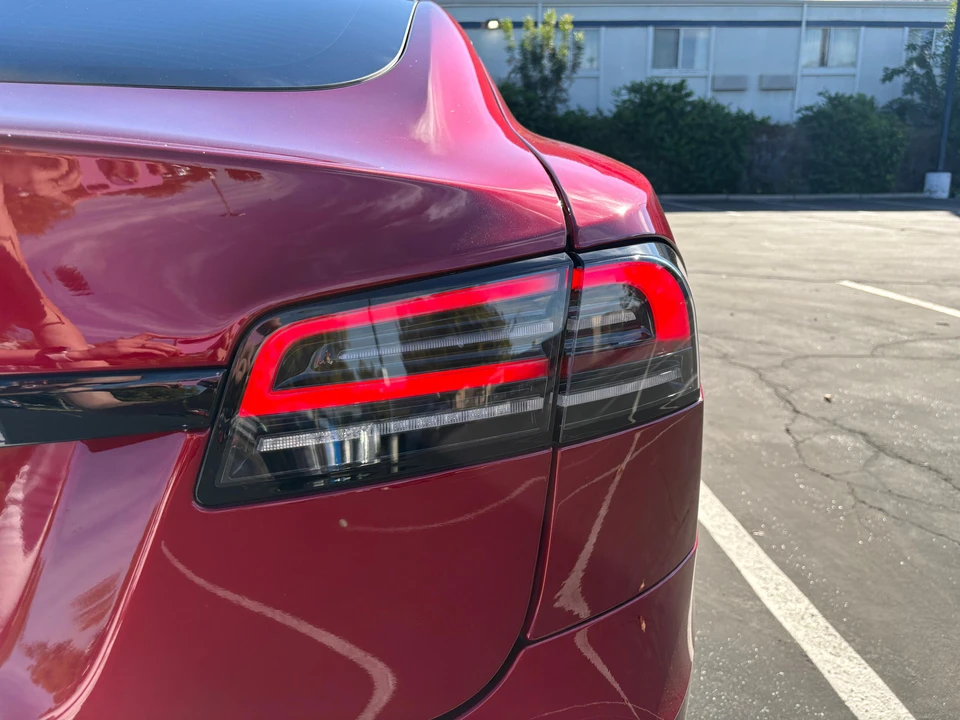 2024 Tesla Model S - Image 17 of 31