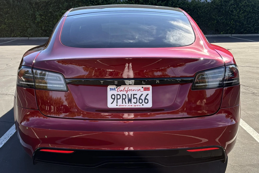 2024 Tesla Model S - Image 5 of 31