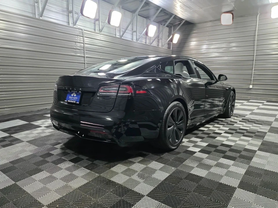 2024 Tesla Model S - Image 5 of 12