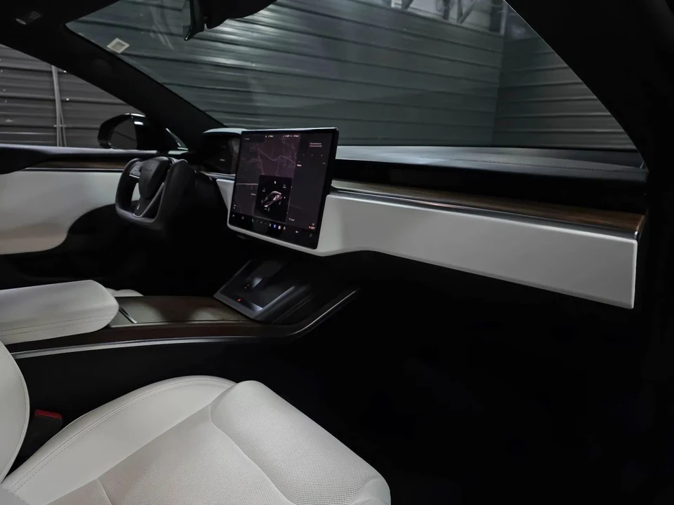2024 Tesla Model S - Image 12 of 12