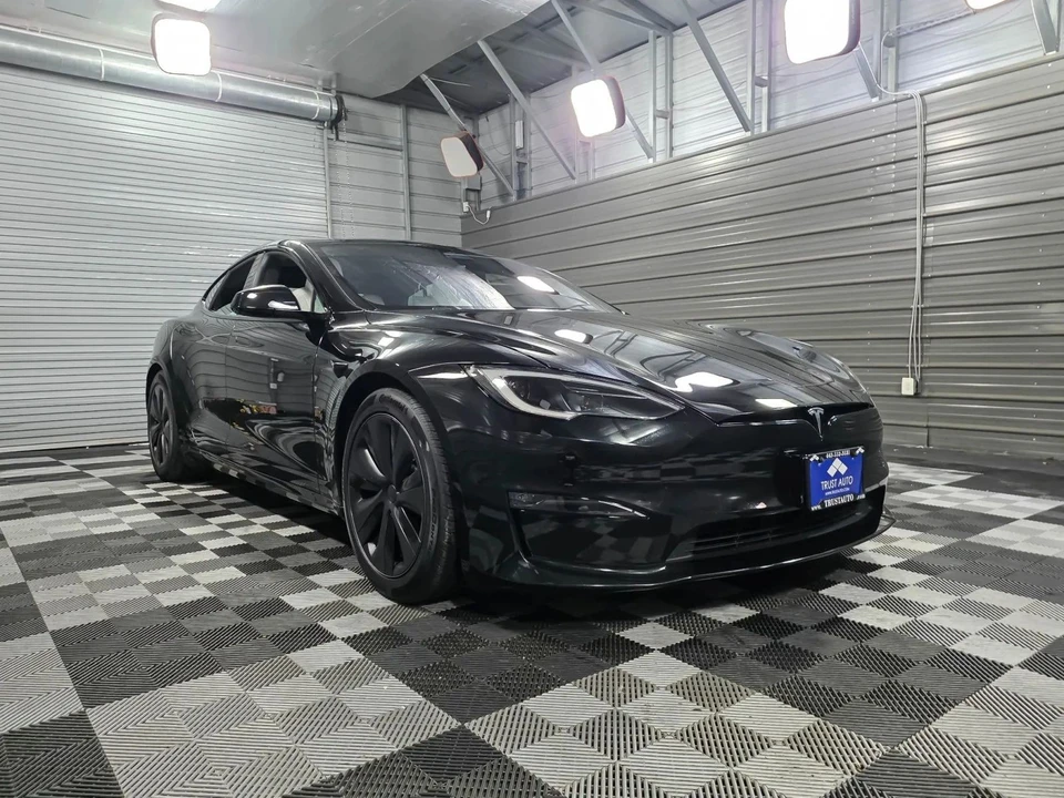 2024 Tesla Model S - Image 4 of 12