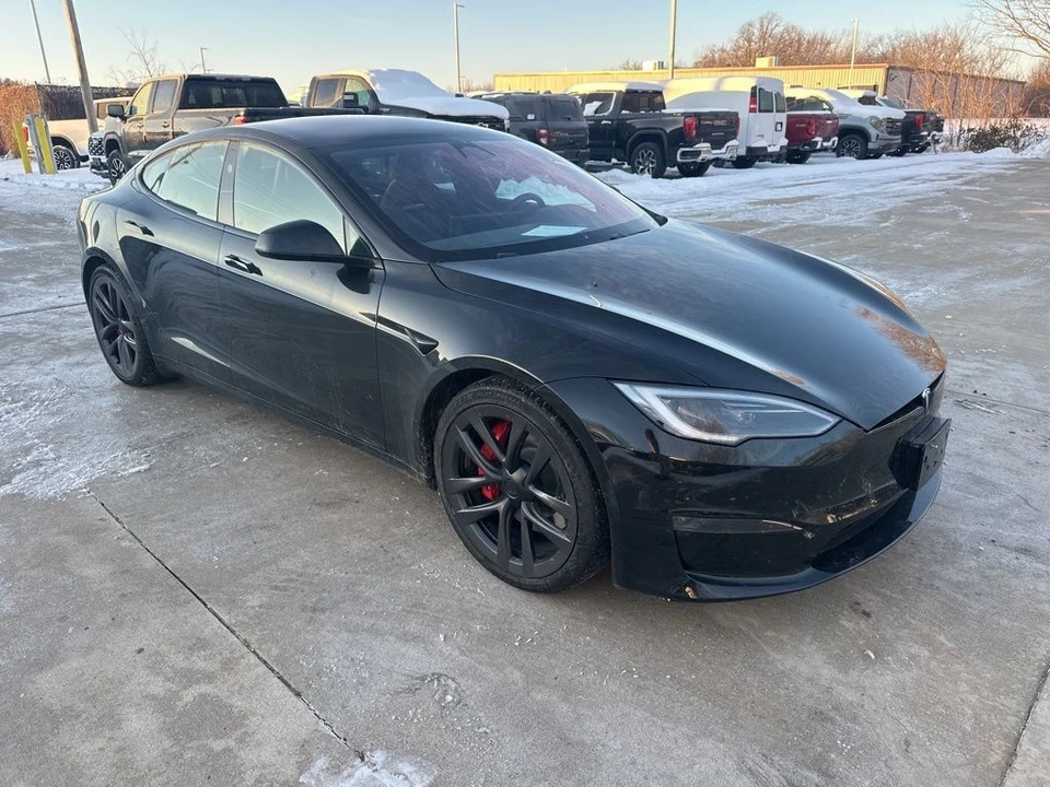 2024 Tesla Model S Plaid - Image 4 of 12