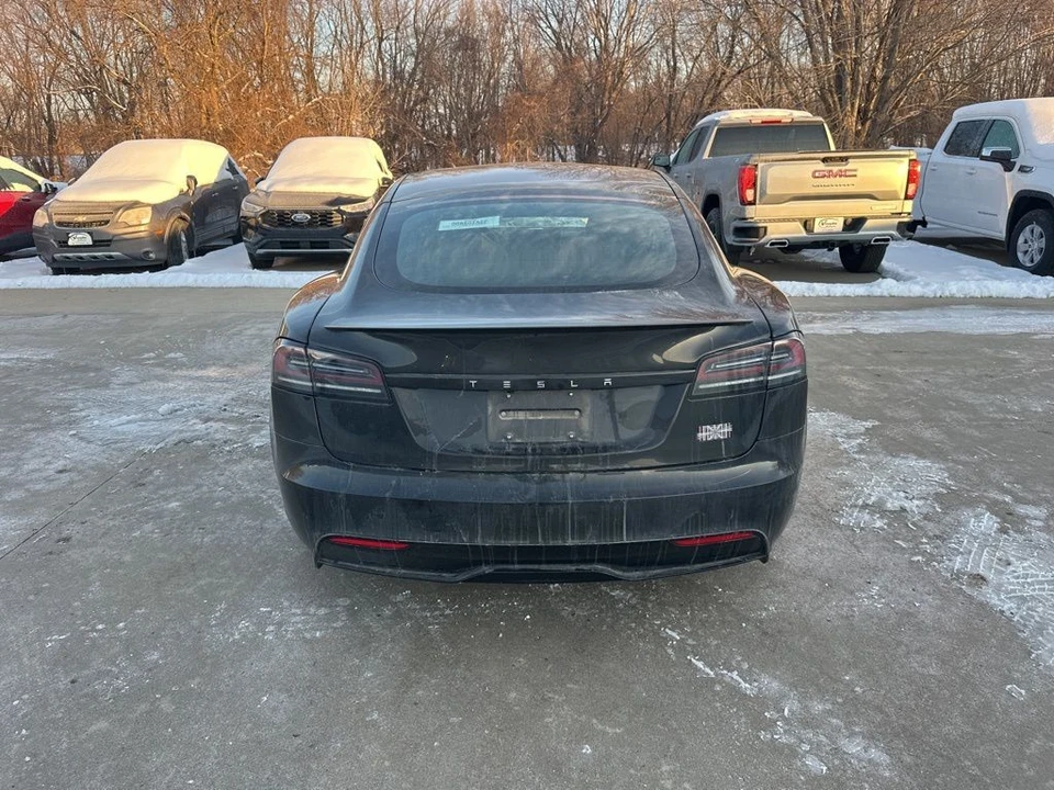 2024 Tesla Model S Plaid - Image 7 of 12