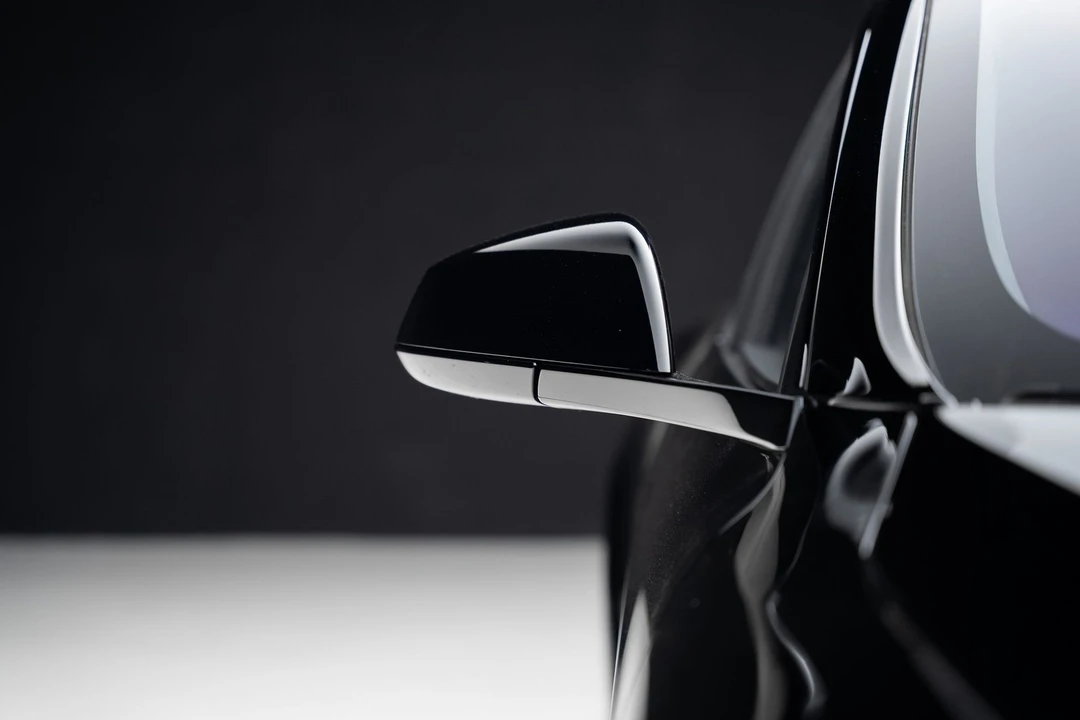 2024 Tesla Model S Plaid - Image 14 of 21