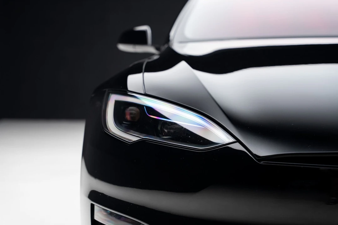 2024 Tesla Model S Plaid - Image 9 of 21