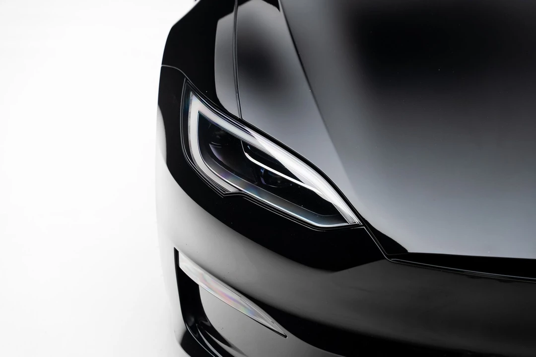 2024 Tesla Model S Plaid - Image 12 of 21